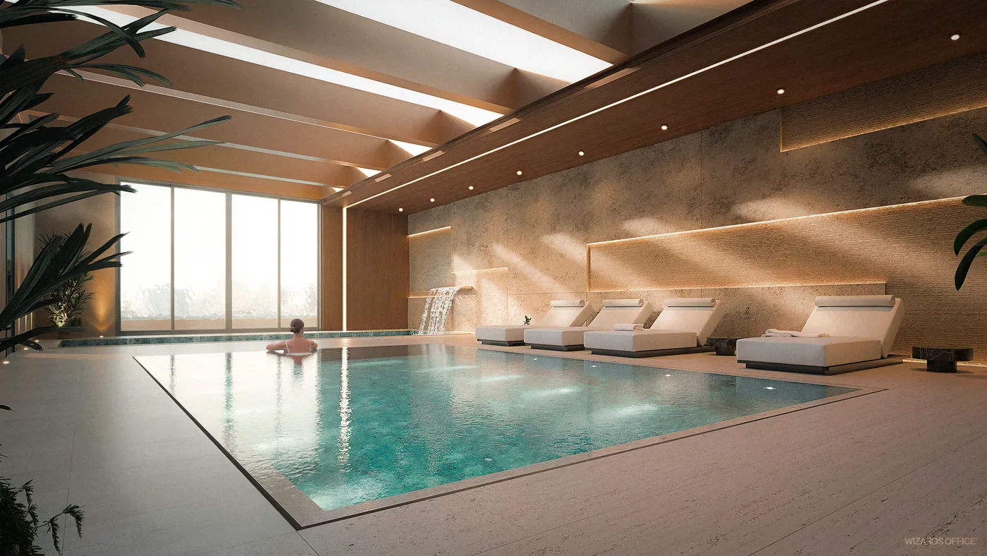 Piscina aquecida coberta, com espreguiçadeiras de um lado, parede de madeira ripada e luz zenital