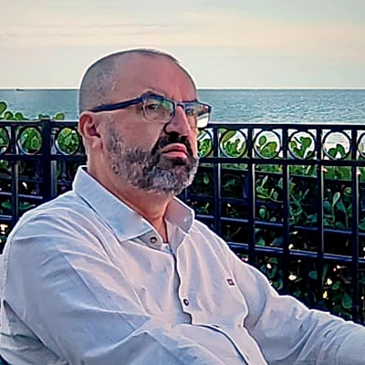 Retrato de Rubem Bernardi, corretor de imóveis